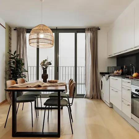 Peri - 2 Bedrooms In Sant Pere *